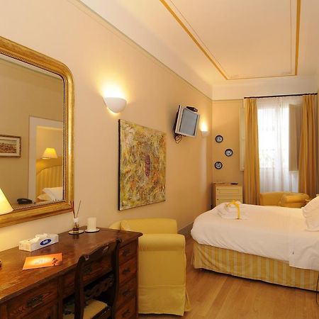 A Palazzo Busdraghi Residenza D'Epoca Bed & Breakfast Lucca Eksteriør bilde