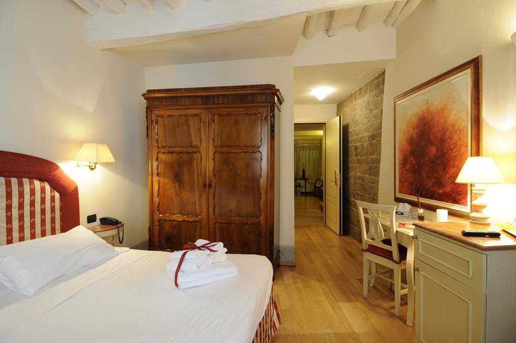 A Palazzo Busdraghi Residenza D'Epoca Bed & Breakfast Lucca Eksteriør bilde