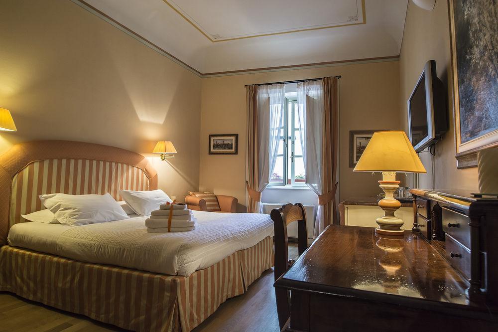 A Palazzo Busdraghi Residenza D'Epoca Bed & Breakfast Lucca Eksteriør bilde