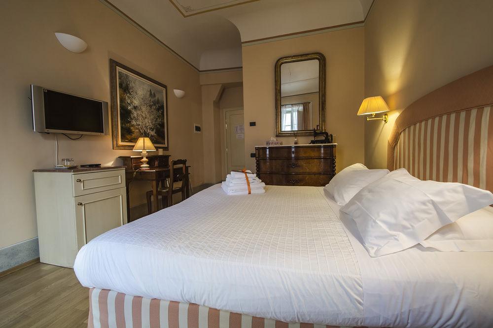 A Palazzo Busdraghi Residenza D'Epoca Bed & Breakfast Lucca Eksteriør bilde