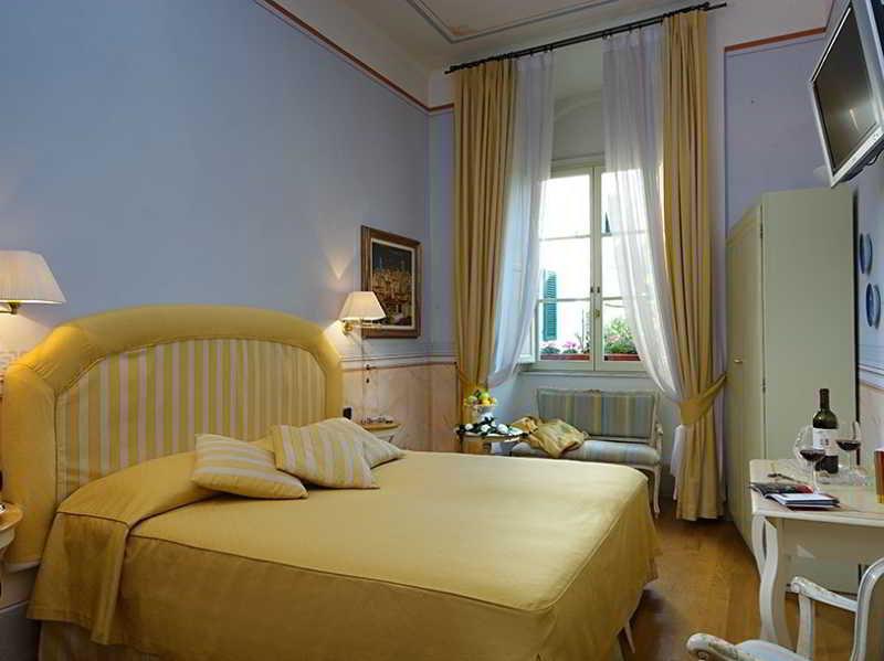 A Palazzo Busdraghi Residenza D'Epoca Bed & Breakfast Lucca Eksteriør bilde