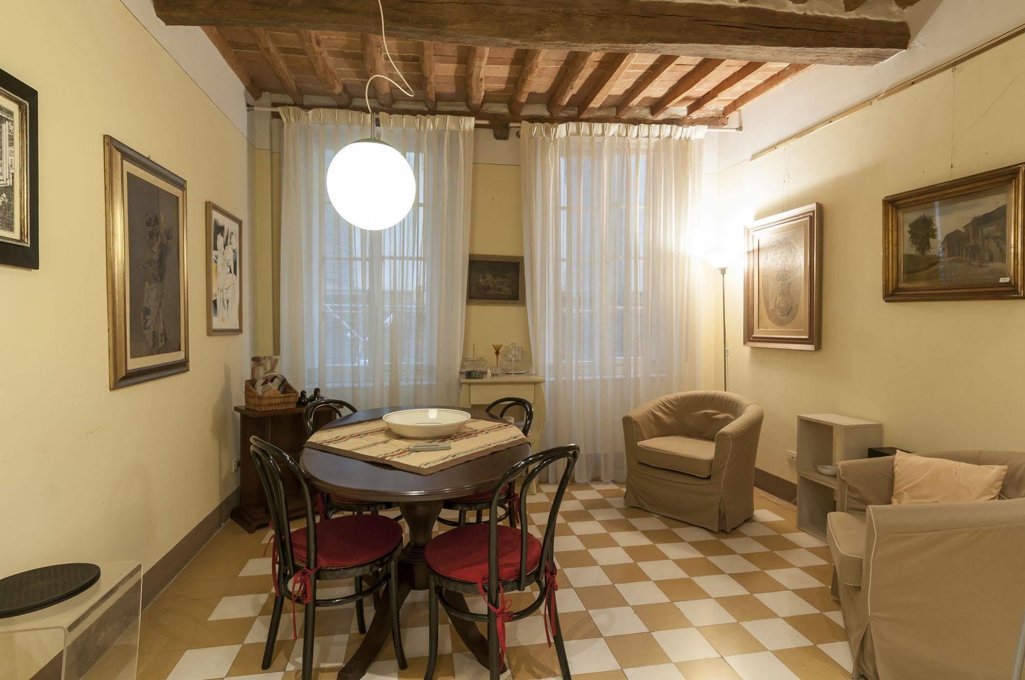 A Palazzo Busdraghi Residenza D'Epoca Bed & Breakfast Lucca Eksteriør bilde